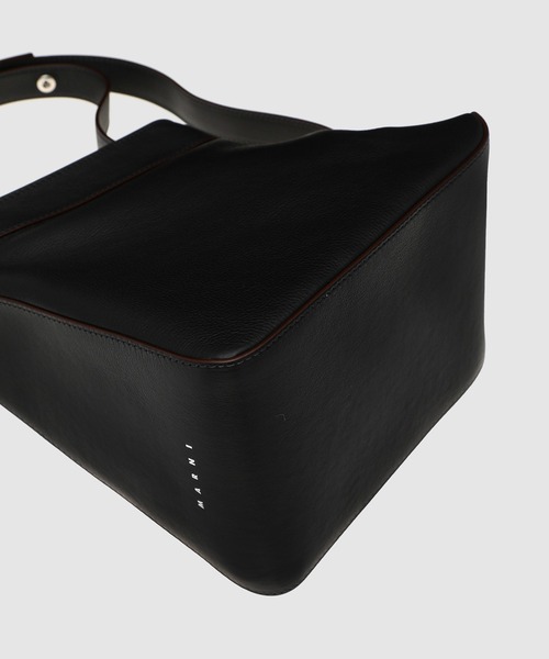 MARNI（マルニ）の「MUSO / カーフレザーバッグ ミディアム