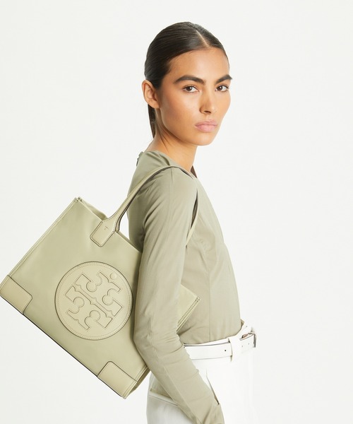 TORY BURCH（トリーバーチ）の「エラ スモール トート（トートバッグ・レディース・グレイッシュベージュ/ブラック/グリーン/ネイビー・ONE SIZE）」の10枚目の写真