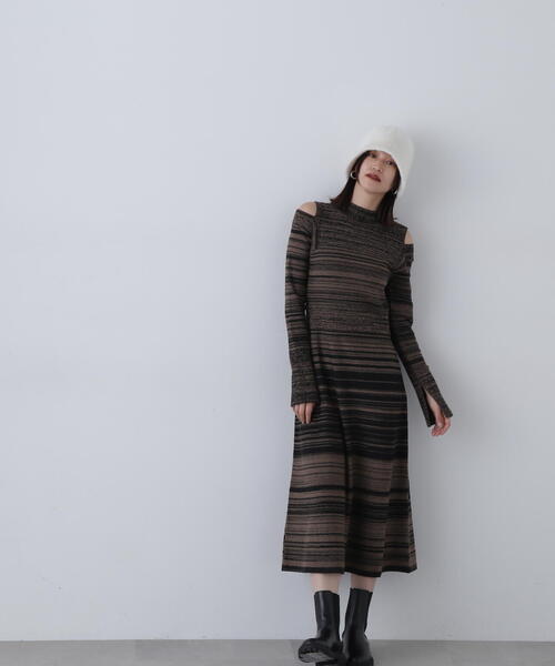 N.（N. Natural Beauty Basic）（エヌエヌナチュラルビューティーベーシック）の「◆コールドショルダーニットワンピース（ワンピース・レディース・ブラック/ブラウン系その他・MEDIUM）」の6枚目の写真