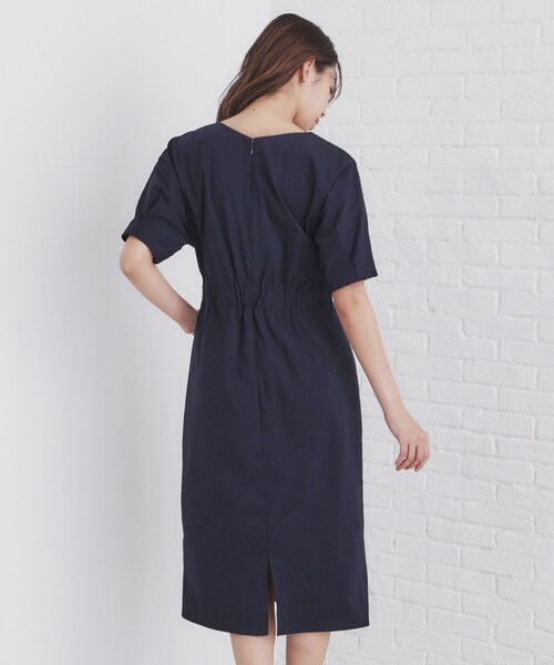 タック Vネック ロングワンピース UNITED ARROWS（ユナイテッドアローズ）の「タック Vネック ロング