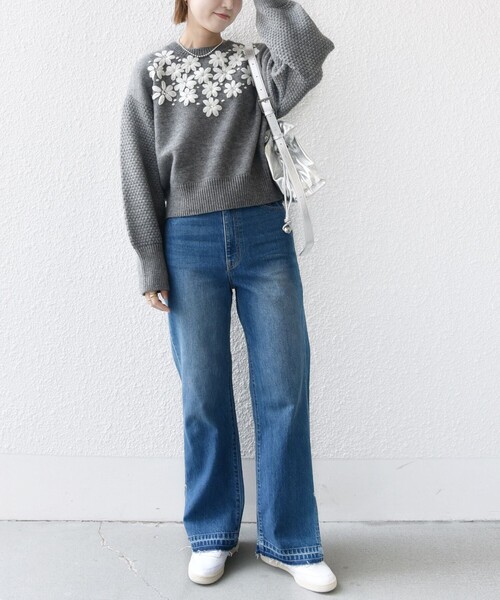 SHIPS（シップス）の「【WEB限定】〈手洗い可能〉フラワー 刺繍 デザイン ニット（ニット/セーター・レディース・ライトグレー/ブラック/ライトブルー・ONE SIZE）」の10枚目の写真