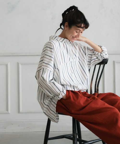 soulberry（ソウルベリー）の「秋風とストライプシャツ（シャツ/ブラウス・レディース・オフホワイト・L/M/5L/4L/3L/LL）」の4枚目の写真