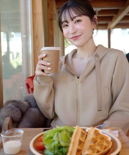 KOBE LETTUCE（コウベレタス）の「[ Yuumiさんコラボ ] ダブルジップショートパーカー（パーカー・レディース・オフホワイト/グレー/ネイビー/グレイッシュベージュ/ブラック/チャコール/ブルー・M-Short/M/M-Long）」の18枚目の写真