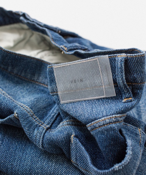 VEIN (ヴェイン)の「サテンデニム バギートラウザーズ / SATIN DENIM BAGGY TROUSERS(デニムパンツ・メンズ・ネイビー/ブラック・2/3/1)」の16枚目の写真