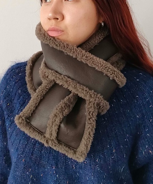 CONTROL FREAK（コントロールフリーク）の「CONTROL FREAK(コントロールフリーク)ムートン風リバーシブルティペット（マフラー・レディース・ブラック/ダークブラウン/ベージュ・FREE）」の3枚目の写真