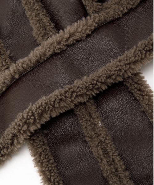 CONTROL FREAK（コントロールフリーク）の「CONTROL FREAK(コントロールフリーク)ムートン風リバーシブルティペット（マフラー・レディース・ブラック/ダークブラウン/ベージュ・FREE）」の11枚目の写真