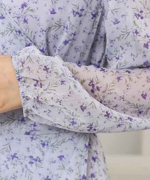 Lace Ladies(レースレディース)の「小花柄 Vネック シフォン ロング ワンピース(ワンピース・レディース・ブラック/ブラウン/パープル・FREE)」の21枚目の写真