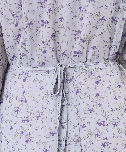 Lace Ladies(レースレディース)の「小花柄 Vネック シフォン ロング ワンピース(ワンピース・レディース・ブラック/ブラウン/パープル・FREE)」の22枚目の写真