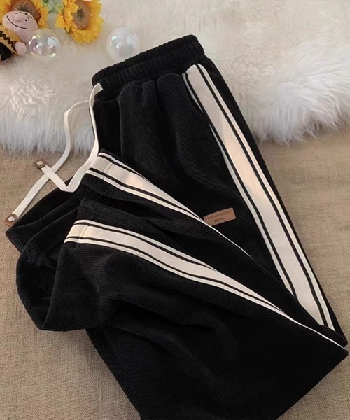 CELENA BEATS(セレナビーツ)の「※コーデュロイサイドラインパンツ(スラックス・メンズ・ブラック/ホワイト/ダークグレー・M/L)」の2枚目の写真