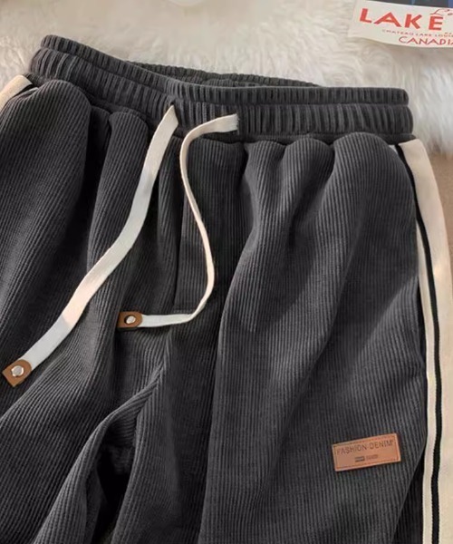 CELENA BEATS(セレナビーツ)の「※コーデュロイサイドラインパンツ(スラックス・メンズ・ブラック/ホワイト/ダークグレー・M/L)」の6枚目の写真