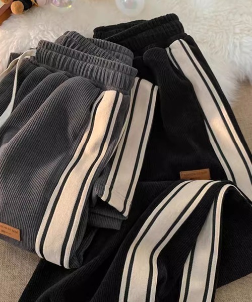 CELENA BEATS(セレナビーツ)の「※コーデュロイサイドラインパンツ(スラックス・メンズ・ブラック/ホワイト/ダークグレー・M/L)」の9枚目の写真