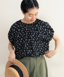 チェリー風通ジャガード ギャザーショートブラウス