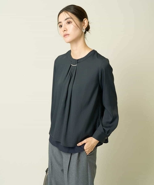 a.v.v（アーヴェヴェ）の「【洗える】バーチャーム付ブラウス（シャツ/ブラウス・レディース・ダークインディゴブルー/ネイビー/アイボリー・34/42/36/40/38）」の17枚目の写真