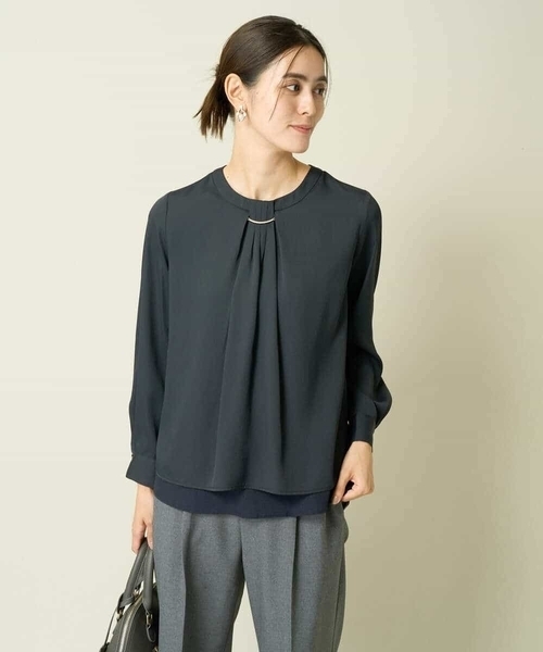 a.v.v（アーヴェヴェ）の「【洗える】バーチャーム付ブラウス（シャツ/ブラウス・レディース・ダークインディゴブルー/ネイビー/アイボリー・34/42/36/40/38）」の19枚目の写真