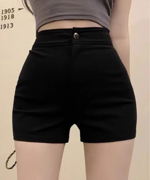 kirakiraShop（キラキラショップ）の「ハイウエスト シンプル ショートパンツ（その他パンツ・レディース・ホワイト/ブラック・S/M/L）」の13枚目の写真