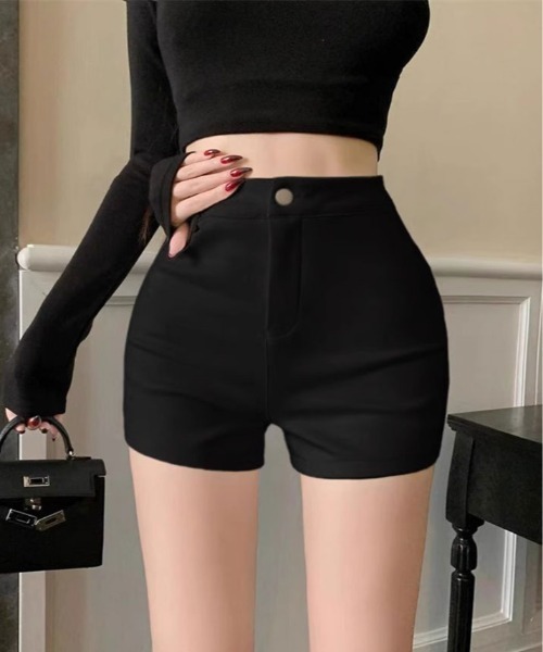 kirakiraShop（キラキラショップ）の「ハイウエスト シンプル ショートパンツ（その他パンツ・レディース・ホワイト/ブラック・S/M/L）」の15枚目の写真