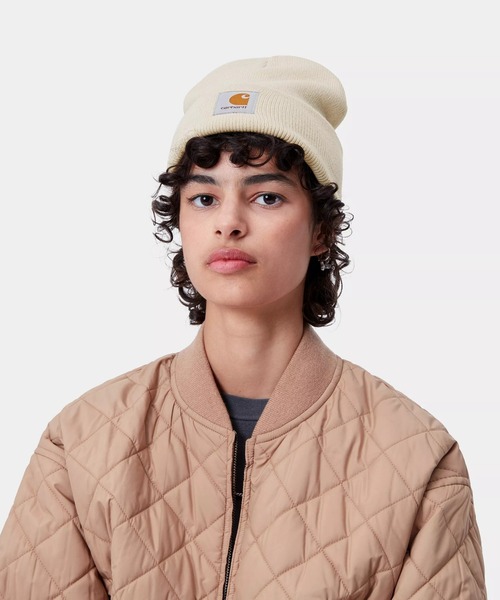 Carhartt WIP（カーハートダブリューアイピー）の「Carhartt WIP Short Watch Hat（カーハートワークインプログレス ショート ウォッチ ハット）（ニットキャップ/ビーニー・メンズ・ブラック/チョコ/ベージュ系/グリーン系/ブルー系・FREE）」の4枚目の写真