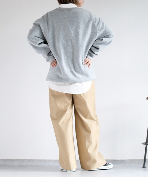 cepo（セポ）の「裏起毛ロゴクルーネックスウェット（スウェット・レディース・ホワイト/チャコール/グレー・M）」の5枚目の写真