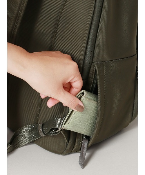 ACE（エース）の「リュック ACE共同開発 撥水 ナイロン 2WAY（バックパック/リュック・レディース・ブラック/グレー/ネイビー/カーキ・F）」の7枚目の写真