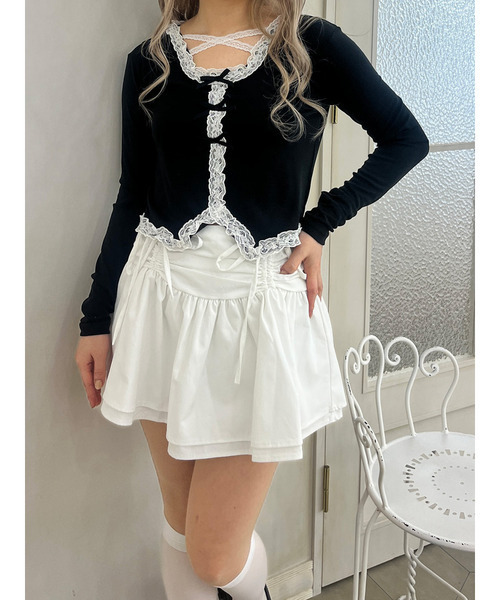 MORE self LOVE(モアセルフラブ)の「レースクロストップス(Tシャツ/カットソー・レディース・グレー/ブラック/ホワイト・FREE)」の4枚目の写真