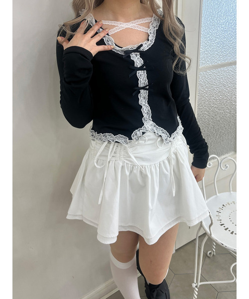 MORE self LOVE(モアセルフラブ)の「レースクロストップス(Tシャツ/カットソー・レディース・グレー/ブラック/ホワイト・FREE)」の7枚目の写真