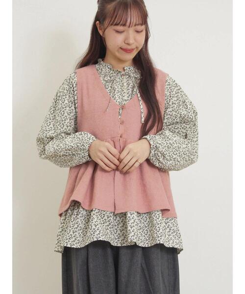 Samansa Mos2（サマンサ モスモス）の「Vネック裾フリル前後2WAYニットベスト（ベスト・レディース・ピンク/モカ/キナリ/グリーン・F）」の4枚目の写真