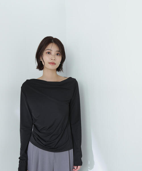 NATURAL BEAUTY BASIC(ナチュラルビューティーベーシック)の「◇ドレープネックカットソー(Tシャツ/カットソー・レディース・オフホワイト/ブラック/ベージュ・FREE)」の11枚目の写真