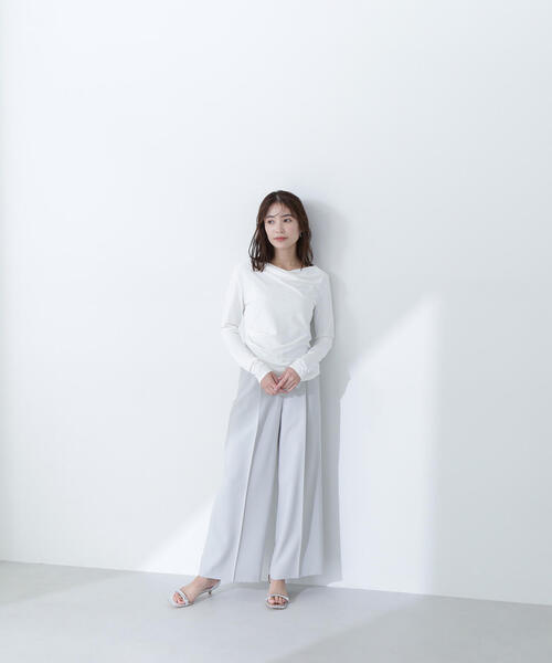 NATURAL BEAUTY BASIC(ナチュラルビューティーベーシック)の「◇ドレープネックカットソー(Tシャツ/カットソー・レディース・オフホワイト/ブラック/ベージュ・FREE)」の19枚目の写真