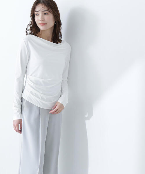 NATURAL BEAUTY BASIC(ナチュラルビューティーベーシック)の「◇ドレープネックカットソー(Tシャツ/カットソー・レディース・オフホワイト/ブラック/ベージュ・FREE)」の22枚目の写真
