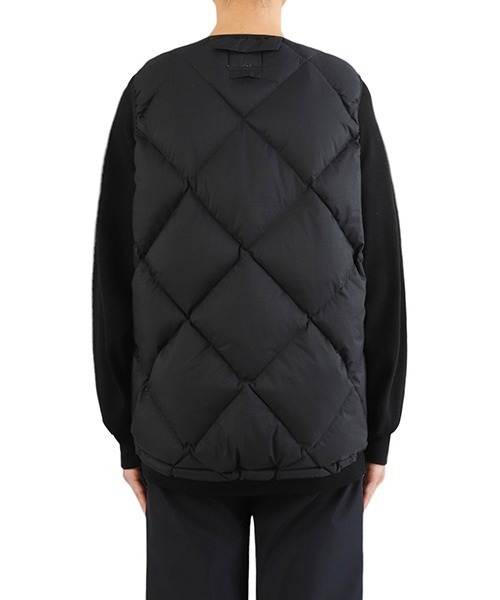 CMF OUTDOOR GARMENT（シーエムエフアウトドアガーメント）の「CMF OUTDOOR GARMENT / シーエムエフ アウトドア ガーメント：CMF DOWN VEST：CMF2402-V01C[AST]（ダウンベスト・メンズ・ブラック・XL/L）」の9枚目の写真