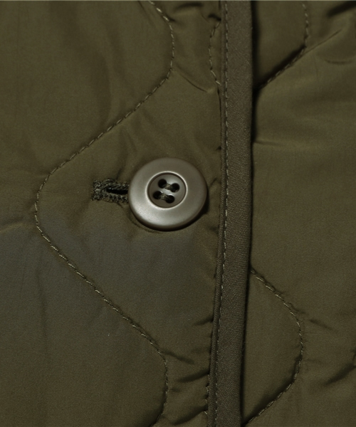 CIAOPANIC（チャオパニック）の「【Ciaopanic】　タフタキルトノーカラーJK（ミリタリージャケット・レディース・カーキ・FREE）」の10枚目の写真