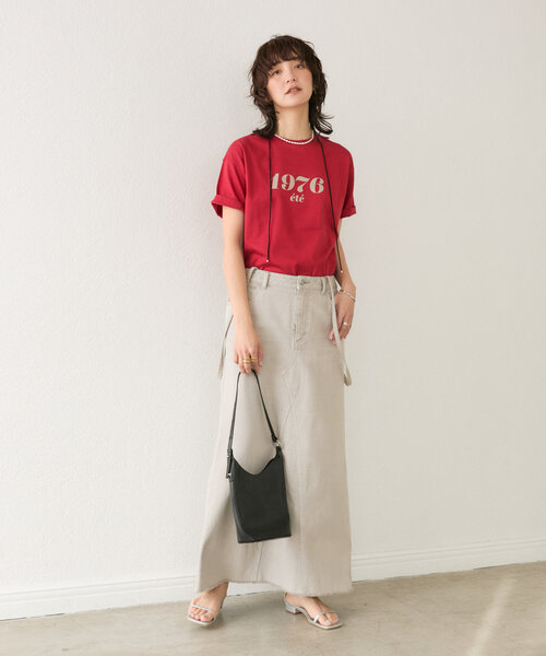 RIVE DROITE（リヴドロワ）の「【コーデのポイントに】Year Number Tee（Tシャツ/カットソー・レディース・チャコールグレー/レッド/ホワイト・FREE）」の11枚目の写真