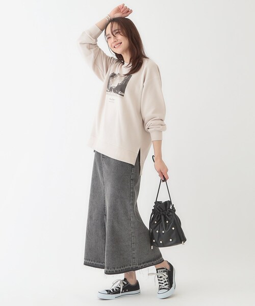 SHOO・LA・RUE(シューラルー)の「【洗える/S-LL】選べる3柄 グラフィックスウェット(Tシャツ/カットソー・レディース・グレー系1/ライトイエロー系2/ライトグレー系2/グレー系その他/ホワイト系3/ベージュ系その他5・01/02/03/04)」の19枚目の写真