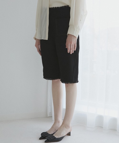LE CIEL BLEU（ルシェルブルー）の「ツイードカプリパンツ / Tweed Capri Pants（その他パンツ・レディース・ブラック・38/36/34）」の4枚目の写真
