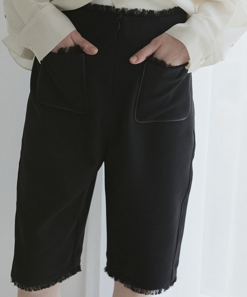 LE CIEL BLEU（ルシェルブルー）の「ツイードカプリパンツ / Tweed Capri Pants（その他パンツ・レディース・ブラック・38/36/34）」の2枚目の写真