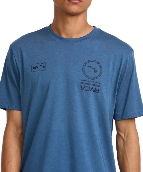 RVCA(ルーカ)の「RVCA メンズ HAWAII MARK SS Tシャツ 【2025年春夏モデル】/ルーカHAWAIIコレクションロゴプリント半袖Tシャツ(Tシャツ/カットソー・メンズ・ブラック/グレー・SMALL/MEDIUM/LARGE/X-LARGE)」の9枚目の写真