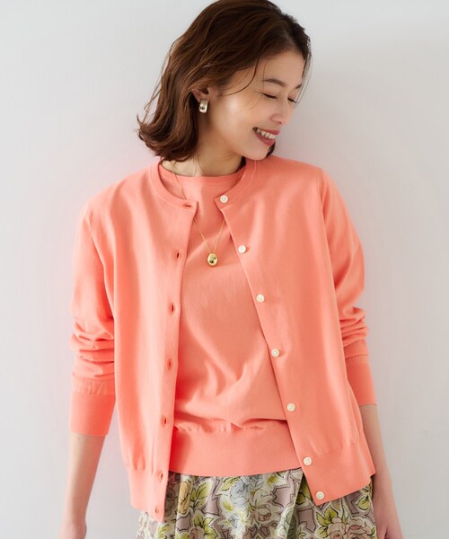 UNTITLED（アンタイトル）の「【11色展開/コットン100/アンサンブル可能】クルーカーディガン（カーディガン/ボレロ・レディース・ホワイト/ブラック/ブラウン系/ライトオレンジ系/ブルーパープル/ナチュラル/ホワイト×ブラック/ライトパープル/オレンジ/レッド系1/ブルー系その他・00/01/02/03/04/44/48）」の11枚目の写真