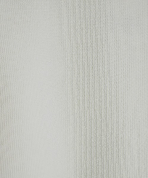 Olu.（オルドット）の「フリルオフショルダーサマーニット（ニット/セーター・レディース・ブルーグレー/ブラック/ホワイト・FREE）」の5枚目の写真