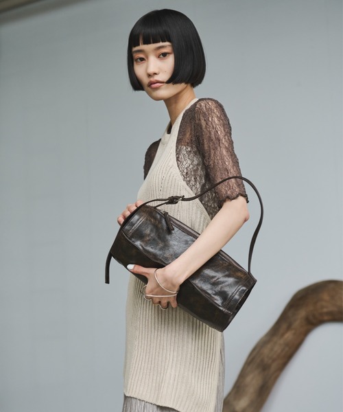 AIC.（エーアイシー）の「クラッシュレザーラウンドフォルムバッグ（ハンドバッグ・レディース・ライトグリーン/ブラウン・FREE）」の8枚目の写真