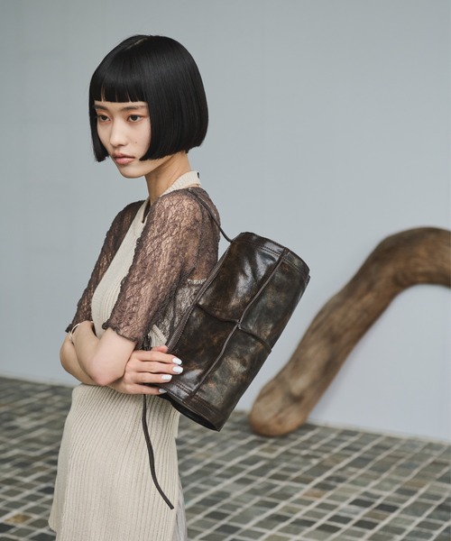 AIC.（エーアイシー）の「クラッシュレザーラウンドフォルムバッグ（ハンドバッグ・レディース・ライトグリーン/ブラウン・FREE）」の13枚目の写真