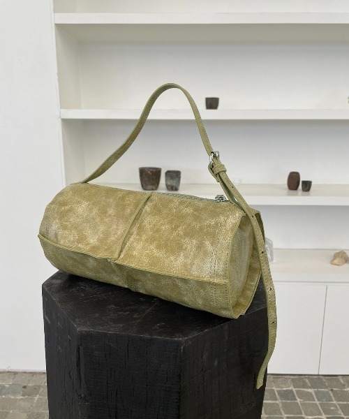 AIC.（エーアイシー）の「クラッシュレザーラウンドフォルムバッグ（ハンドバッグ・レディース・ライトグリーン/ブラウン・FREE）」の6枚目の写真