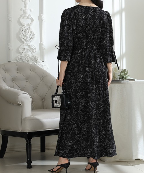 Lace Ladies(レースレディース)の「ボタニカル柄 Vネック キャンディスリーブ 6分袖 ワンピース(ワンピース・レディース・アイボリー/ブラック/ベージュ・FREE/S)」の13枚目の写真