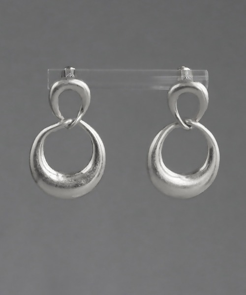 abaskdesign(アバスクデザイン)の「ヴィンテージ風 ダブルリングピアス(ピアス(両耳用)・レディース・ゴールド/シルバー・FREE)」の11枚目の写真