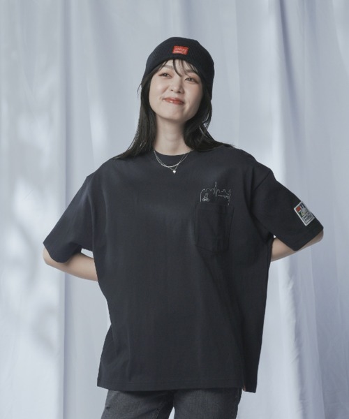 Manhattan Portage（マンハッタンポーテージ）の「S/S Print T-Shirt miffy（Tシャツ/カットソー・メンズ・ホワイト/ブラック・LARGE/MEDIUM/SMALL/X-LARGE）」の5枚目の写真