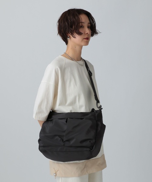 LEPSIM（レプシィム）の「2WAYスクエアショルダー　451457（ショルダーバッグ・レディース・ライトカーキ/ブラック/ライトグレー・ONE SIZE）」の5枚目の写真