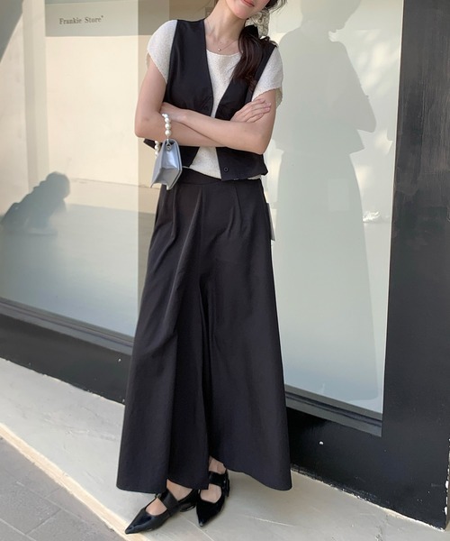 DAY CLOSET(デイ クローゼット)の「【きれいめ叶うセットアップ】さらっと生地感。ショート丈 ジレベスト+ワイドパンツ 上下2点セット レディース(セットアップ・レディース・オフホワイト/ライラック/ライトカーキ/ブラック・FREE)」の9枚目の写真