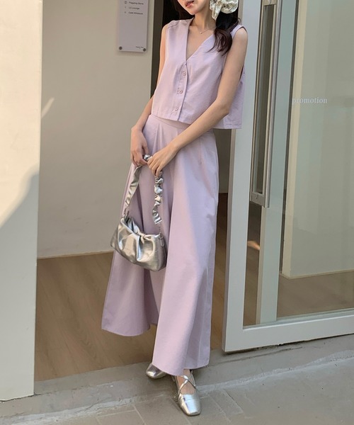 DAY CLOSET(デイ クローゼット)の「【きれいめ叶うセットアップ】さらっと生地感。ショート丈 ジレベスト+ワイドパンツ 上下2点セット レディース(セットアップ・レディース・オフホワイト/ライラック/ライトカーキ/ブラック・FREE)」の16枚目の写真