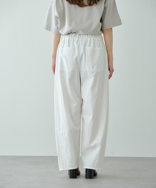 PUAL CE CIN（ピュアルセシン）の「ウエストポイント カーブシルエットパンツ（チノパンツ・レディース・オフホワイト/ブラック・FREE）」の13枚目の写真