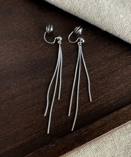 yu-ka(ユーカ)の「YU-KA:タッセルイヤリング tassel earring(イヤリング・レディース・ゴールド/シルバー・FREE)」の3枚目の写真