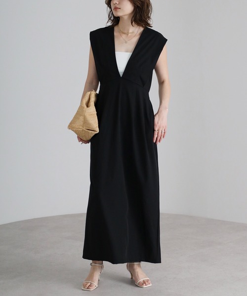 撥水・接触冷感・UVカット】ディープVネックタックワンピース【動画